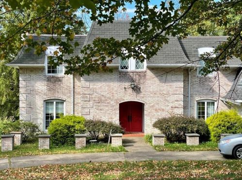 159 Locust St, Hopwood, PA 15445-2128