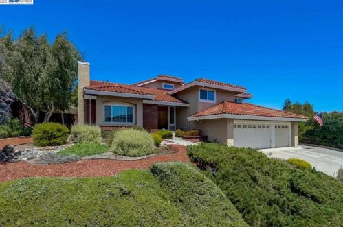 11190 Brittany Ln, Pleasanton, CA 94568-3500