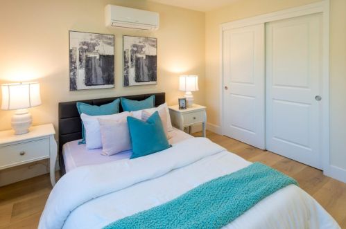 1466 Hollenbeck Ave, Sunnyvale CA  94087-4238 exterior