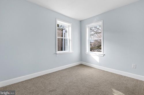 217 Dupont St, Wilmington DE  19805-3555 exterior