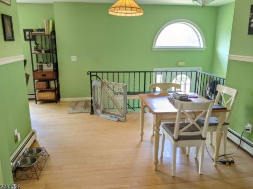 8 Glory Ln, Wantage NJ  07461-3233 exterior