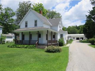 158 Branch St, Woodford, VT 05201-2622