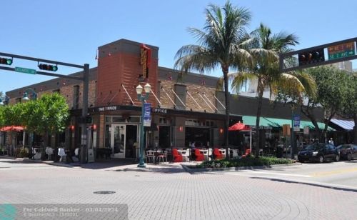 320 4 Ave, Delray Beach FL  33444-2717 exterior