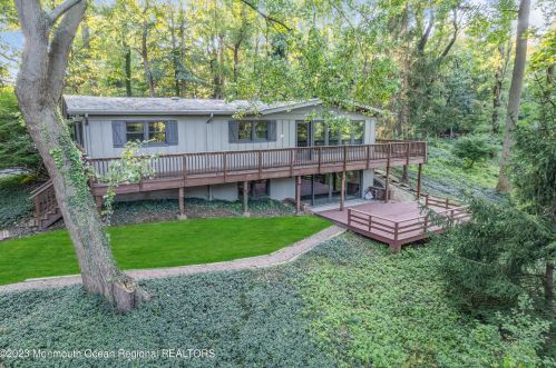115 Holland Rd, Middletown, NJ 07748-1913