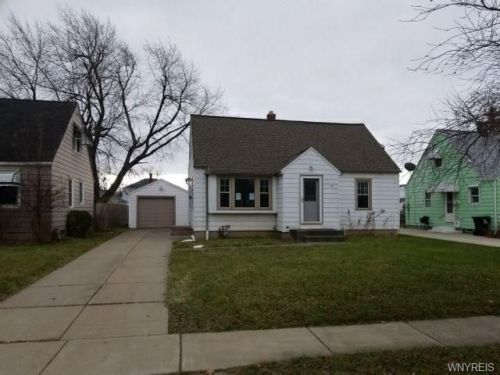 70 Coventry Rd, Buffalo, NY 14217-6636