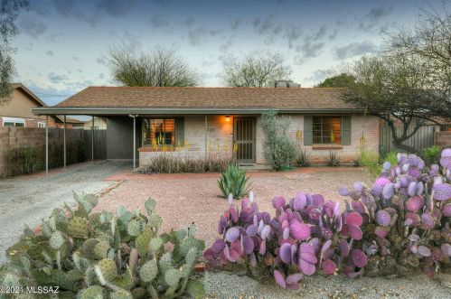 939 Weymouth St, Tucson, AZ 85705-3118