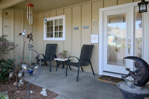 19 Glengreen St, Santa Rosa, CA 95409-6105