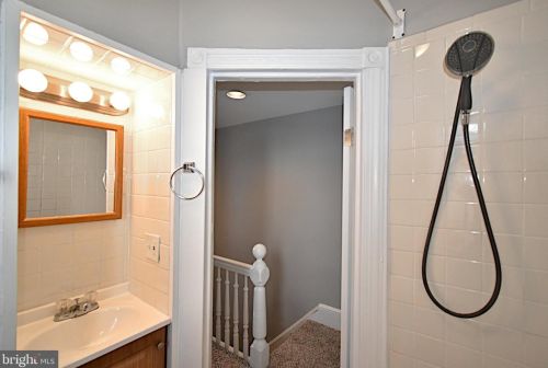 6716 Marsden St, Philadelphia PA 19135-2226 exterior