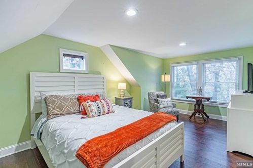 45 Longview Trl, Parsippany NJ  07834-2039 exterior