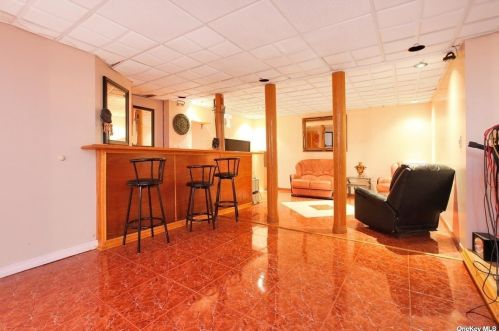 508 Wolf Hill Rd, Huntington Station NY  11746-5725 exterior