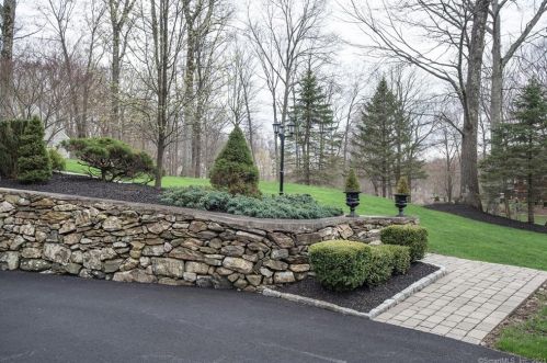94 Eleven Levels Rd, Ridgefield, CT 06877-3012