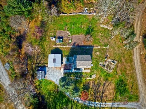149 Bozrah St, Bozrah, CT 06334-1400