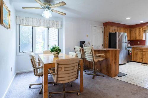 3 Pitford Way, Nashua NH  exterior