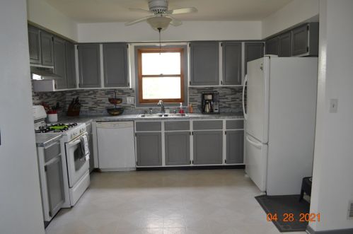 328 Foxmead Dr, Waterford WI  53185-4427 exterior
