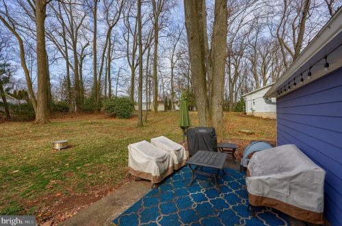 1449 Jill Dr, Hummelstown PA  17036-9005 exterior