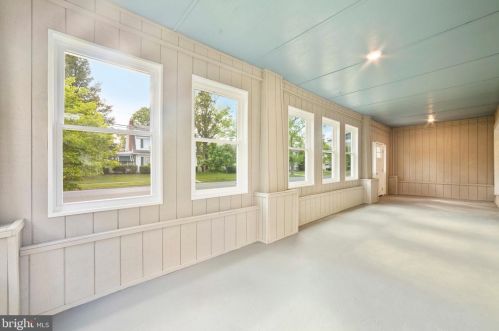 430 Manor Rd, Beverly NJ  08010-1028 exterior