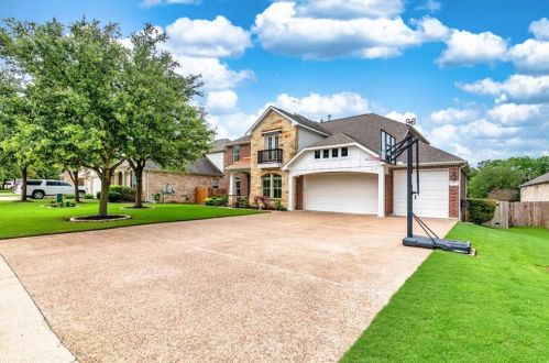 313 Country Creek Rd, Austin, TX 78737-4629