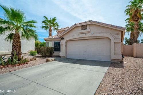 1003 Sparrow Dr, Gilbert, AZ 85234-7447