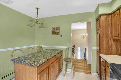 108 Nantucket Dr, Fishkill NY  12524-1021 exterior