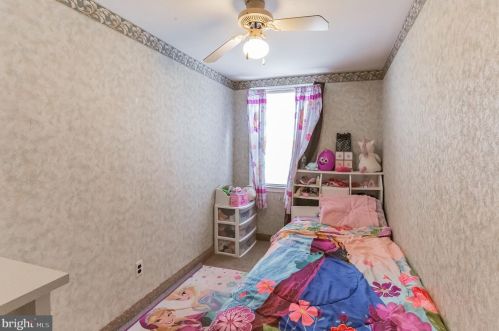 1092 Hopkins Ave, Manor PA  19036-1222 exterior