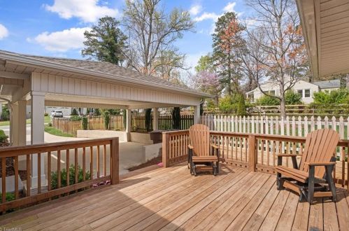 1518 Liberty Dr, Greensboro NC  27408-4928 exterior