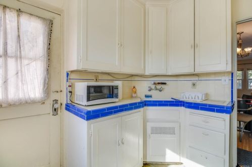 1501 Grove St, San Diego CA 92102-1439 exterior