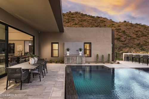 14236 Highland Ave, Scottsdale AZ 85256-2810 exterior