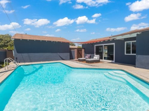 20809 Conradi Ave, Torrance CA  90502-1710 exterior