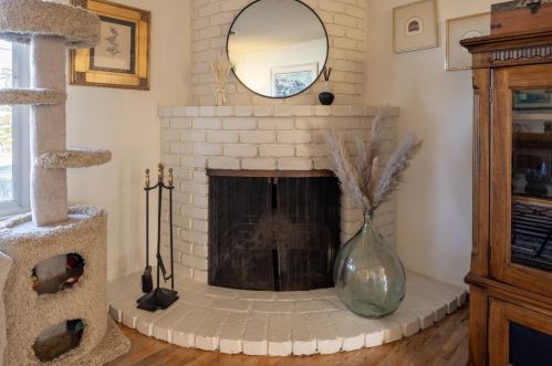 3002 Liberty Ct, Marina CA  93933-3619 exterior