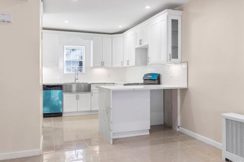 114-15 208th St, Jamaica, NY 11411-1007