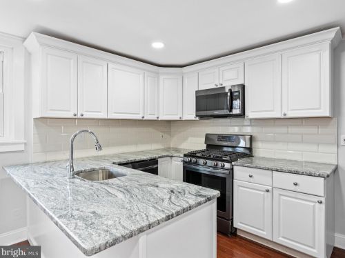 6634 Guyer Ave, Philadelphia PA  19142-2603 exterior