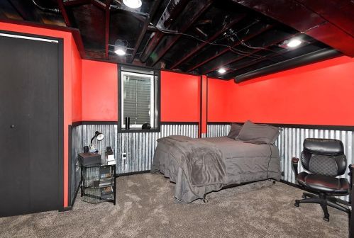 421 10th Ave, Faribault MN  55021-6433 exterior