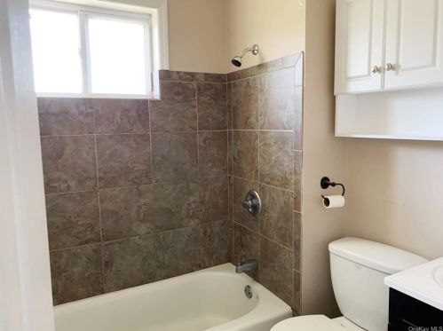 75 Sackett Lake Rd, Monticello NY  12701-4514 exterior