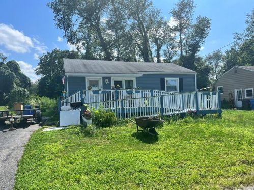 28 Great Plain Rd, Norwich, CT 06360-7033