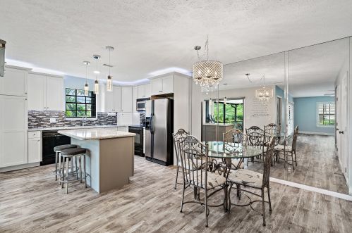 7367 Jamestown Ter, Hobe Sound FL  33455-5874 exterior