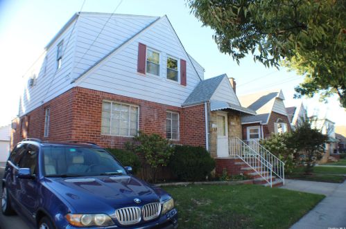 135-32 118th St, Jamaica, NY 11420-2302