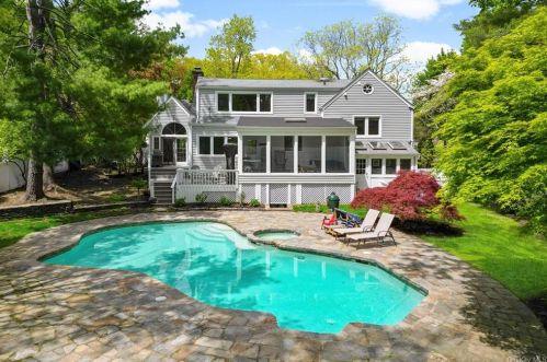 40 Hillandale Rd, Rye Brook NY  10573-1705 exterior
