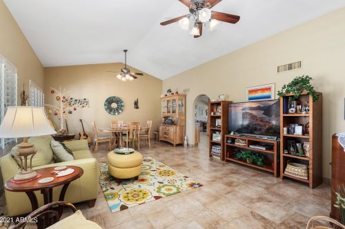 21030 124th Ave, Sun City AZ 85375-1955 exterior