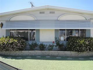 1003 Santa Teresa Way, Hemet, CA 92545-6802