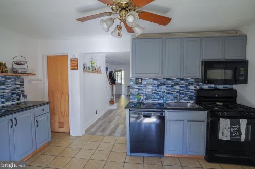 132 Viaduct Ave, Downingtown PA  19335-2847 exterior