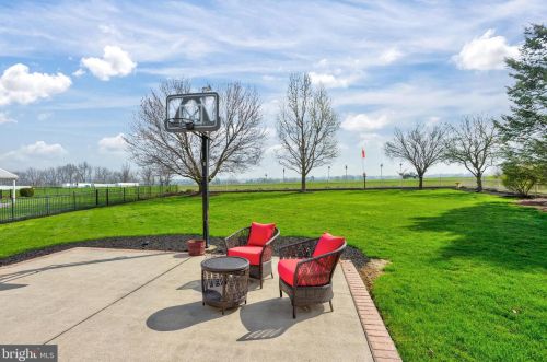 75 Maple Ave, Bareville PA  17540-9602 exterior