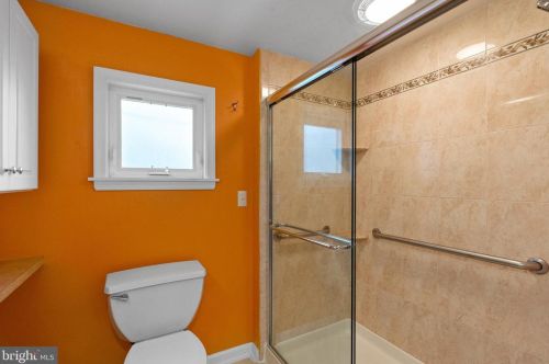 211 Rodney Rd, Ridley Park PA  19078-1429 exterior