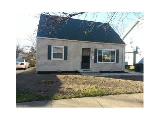 2324 26th St, Akron, OH 44314-1932