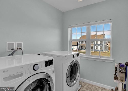 15 Waverly Ln, Carlisle PA  17015-7119 exterior