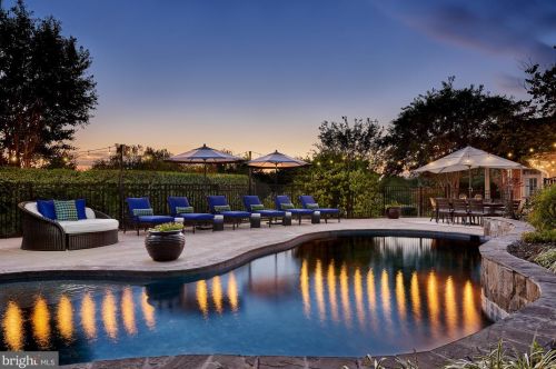 40280 Spectacular Bid Pl, Leesburg VA  20176-7173 exterior