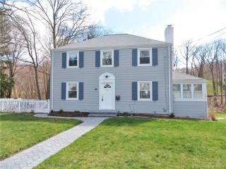 88 Plymouth Ln, Manchester, CT 06043-7348