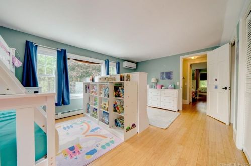 35 Shuba Ln, North Windham, CT 06235-2527