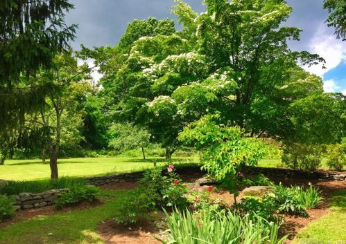 37 Ore Mine Rd, Lakeville, CT 06039-1315