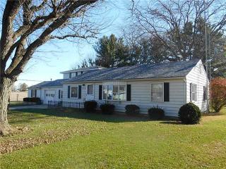 28366 Rohn Rd, Defiance, OH 43512-9642
