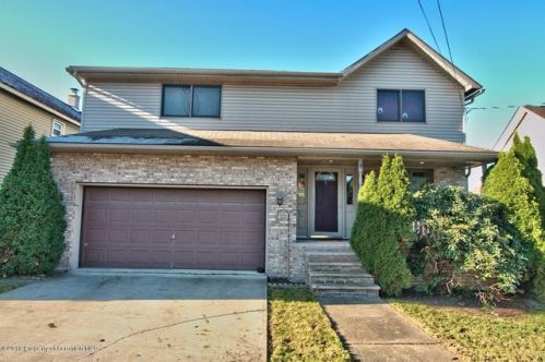 717 Lackawanna St, Olyphant, PA 18447-1926